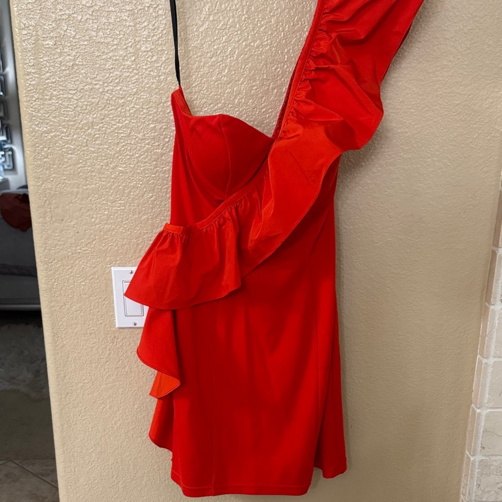 Fun Orange-red One-Shoulder Ruffle Dress - Picture 5 of 9